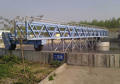 周邊傳動刮泥機