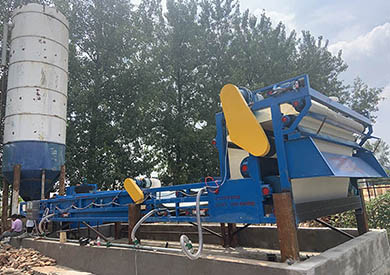 工業(yè)污水脫水帶式壓濾機