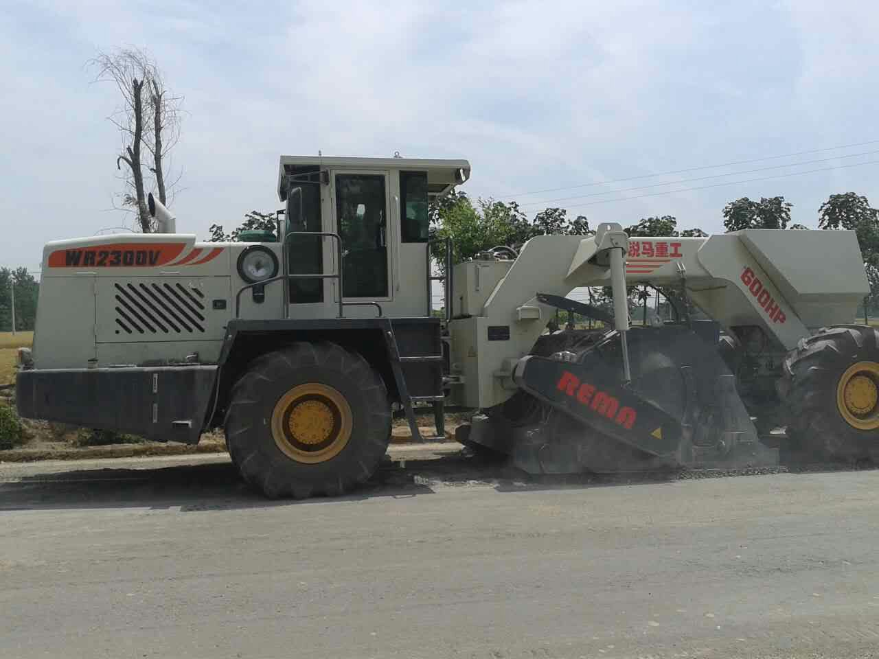 WR2300V，淮陽省道冷再生